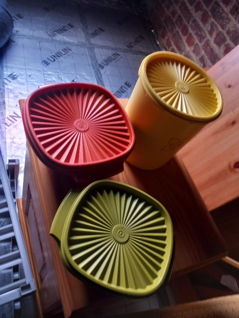 divers articles ménagers, TUPPERWARE, assiettes pâtes, Enlèvement ou Envoi, Neuf, Jaune