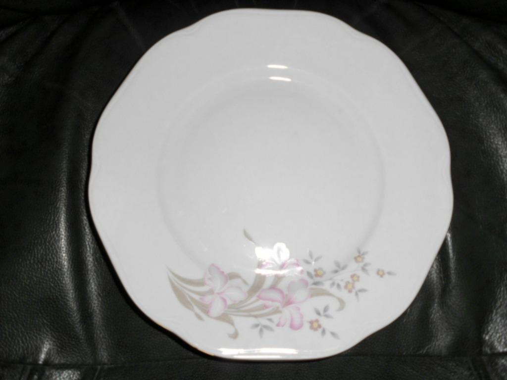 Eet- en koffieservies Magvam Czechoslovakia (69-delig), Neuf, Service complet, Enlèvement, Autres styles