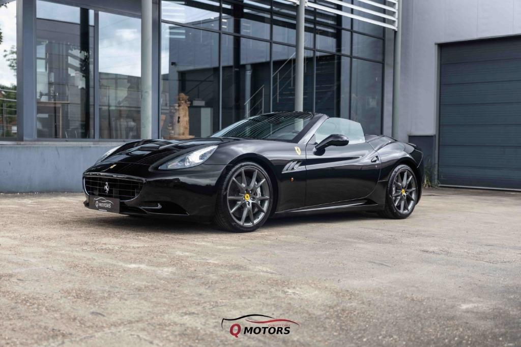 Ferrari California 4.3i V8, Auto's, Ferrari, Automaat, 4 zetels, Achterwielaandrijving, Zwart
