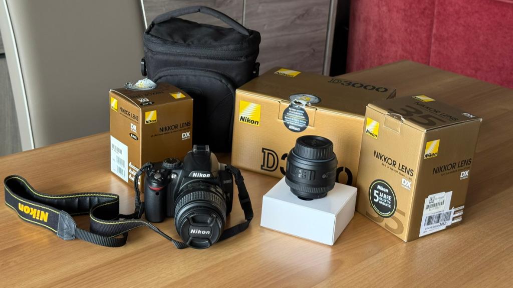 Nikon D3000 + 18-55mm + 35mm lens + bag, Enlèvement ou Envoi, Utilisé, Reflex miroir, Nikon