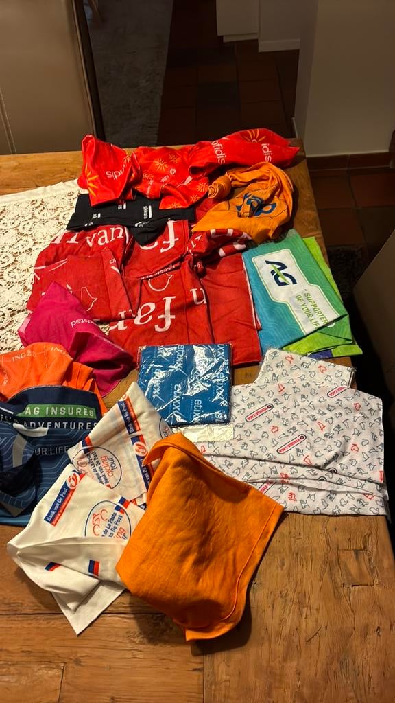 Lot diverse buffs , totaal 21, Fietsen en Brommers, Ophalen of Verzenden, Zo goed als nieuw, Overige maten, Bovenkleding