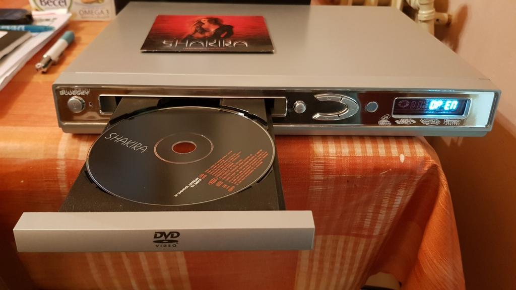 Bluesky DV-910 (DVD and CD player), TV, Hi-fi & Vidéo, Lecteurs DVD, Enlèvement ou Envoi, Utilisé, Lecteur DVD