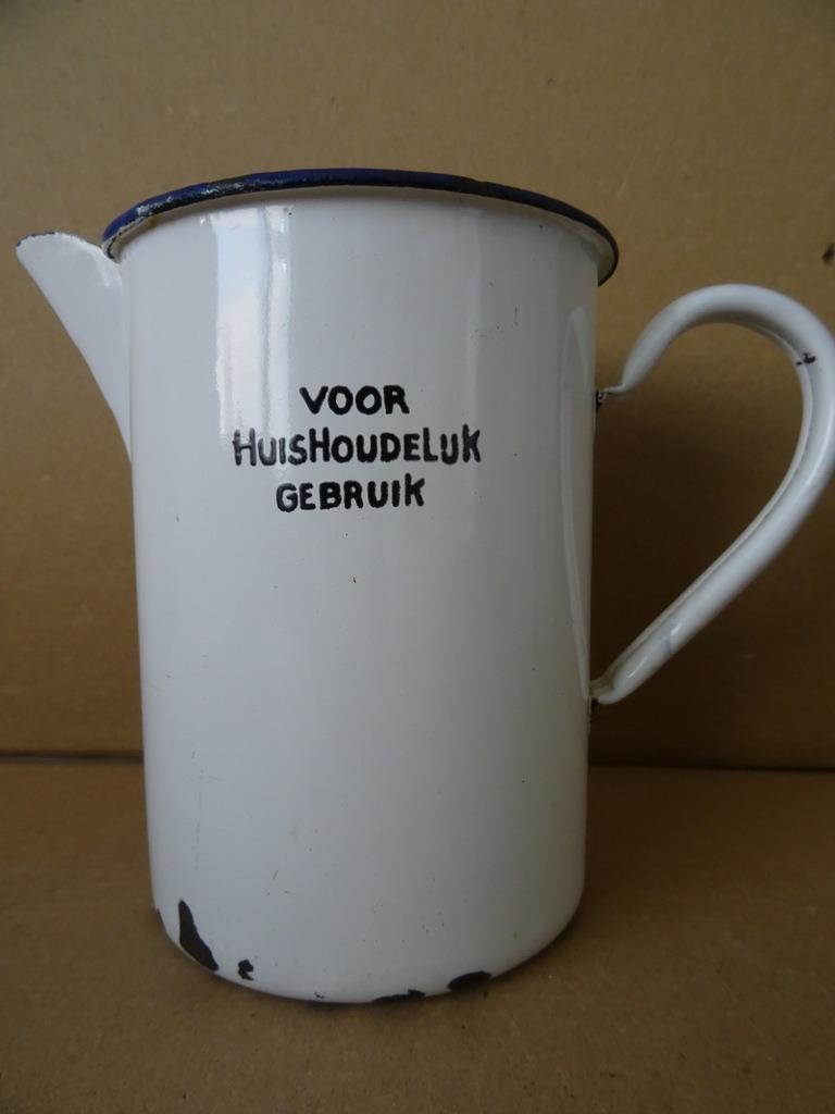 Curiosities cruche à mesurer émail tasse à mesurer émail1940, Antiquités & Art, Enlèvement ou Envoi