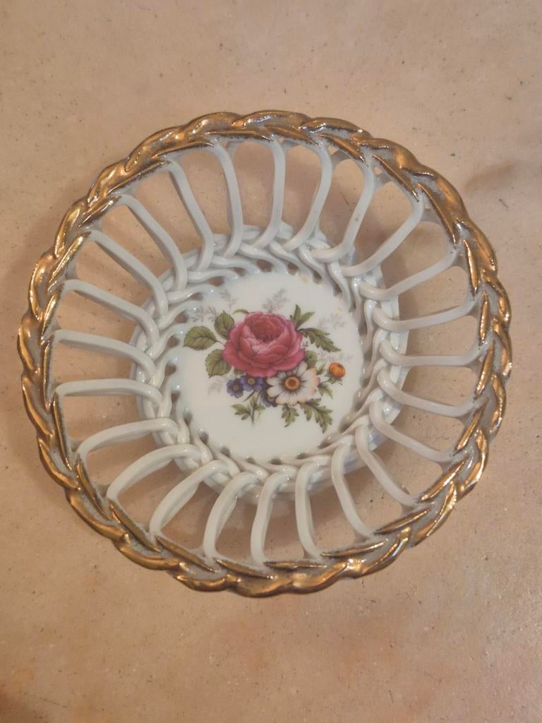 Vide poches vintage en fine porcelaine en bon état., Enlèvement