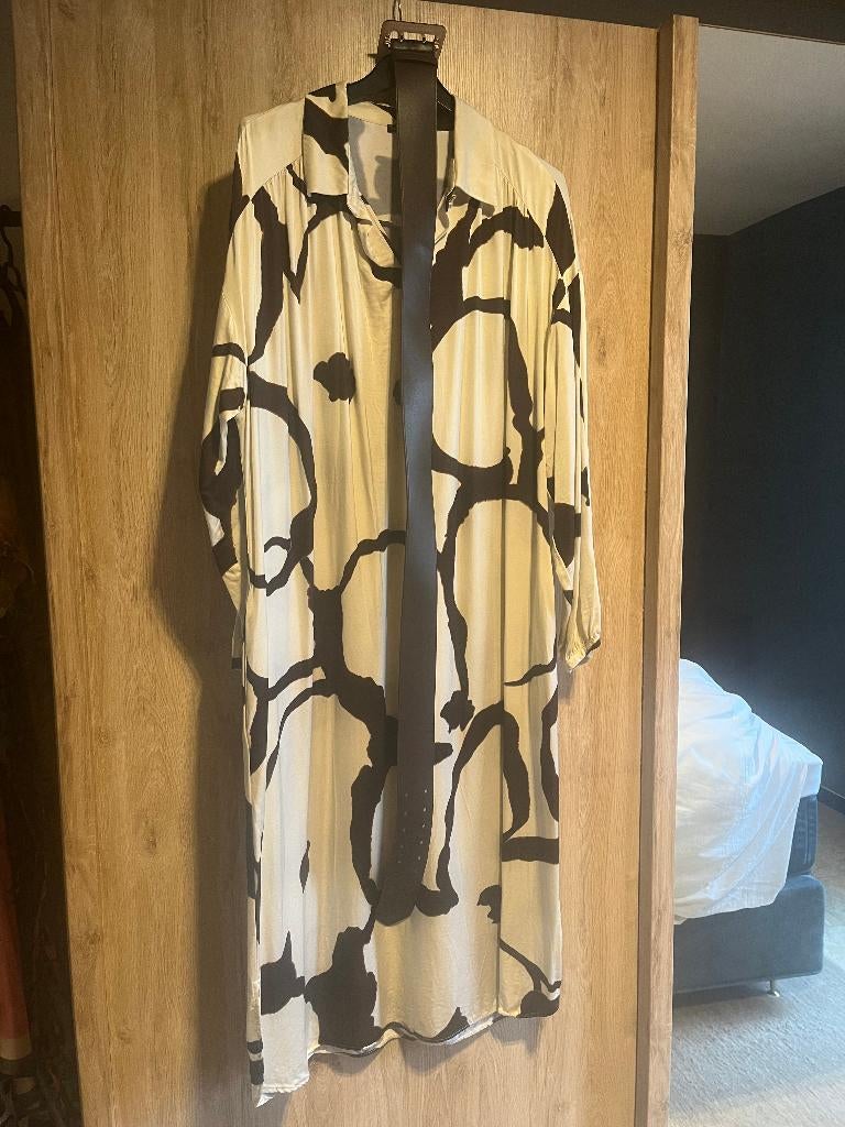 Kleed Caroline Biss maat 46 met riem, Kleding | Dames, Beige, Maat 46/48 (XL) of groter, Ophalen of Verzenden, Zo goed als nieuw