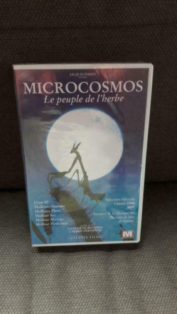 VHS Pal Microcosmos le peuple de l'herbe neuve emballée, Tous les âges, Enlèvement ou Envoi, Autres genres