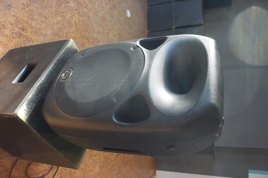Amplificateur WHARFEDALE Titan 12D, Enlèvement, Comme neuf, Moins de 500 watts, Sono