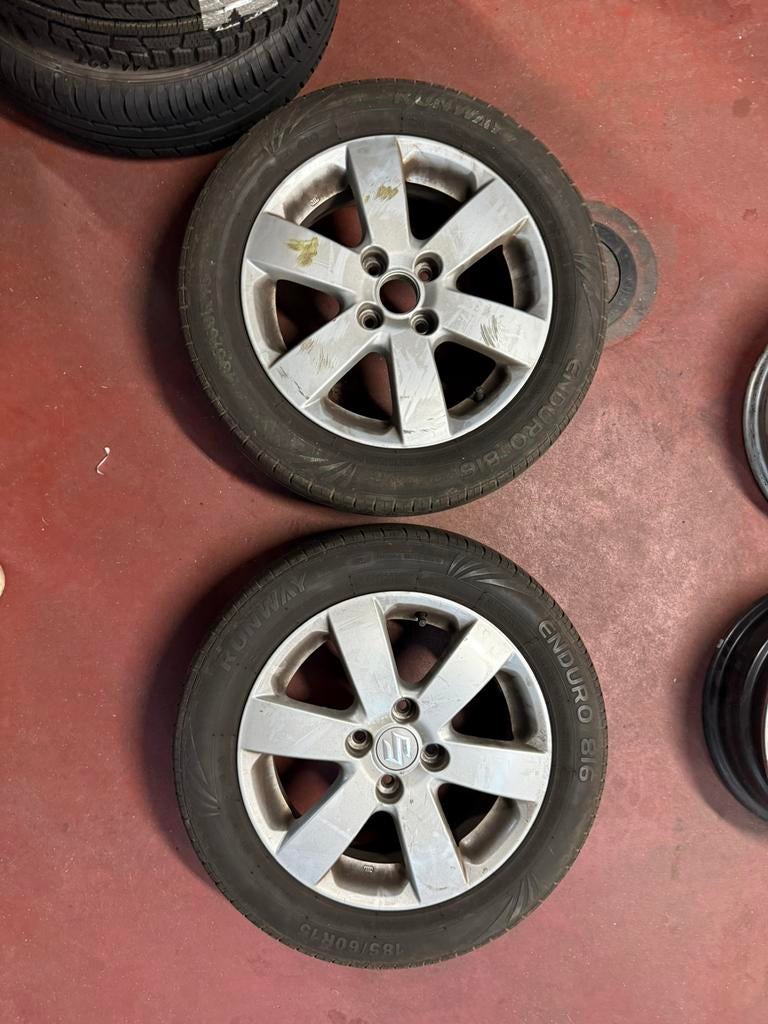 Zomerwielen Suzuki Swift 185/60 R16, Enlèvement