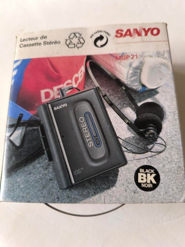 Stereo Cassettespeler SANYO met hoofdtelefoon, Ophalen