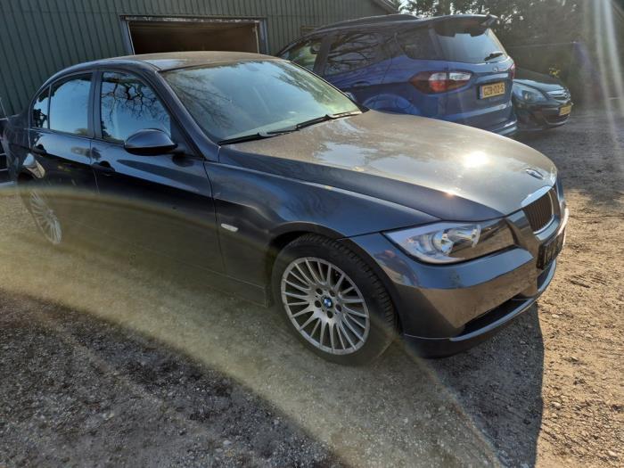 Aile avant droite d'un BMW 3-Serie (A22), -, 3 mois de garantie, Utilisé, -