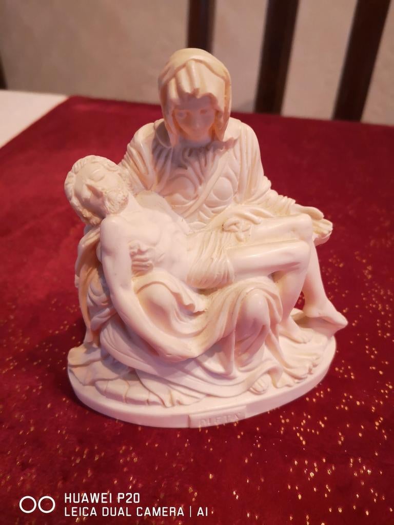 Beeldje "la pietà 10 euros, Ophalen of Verzenden