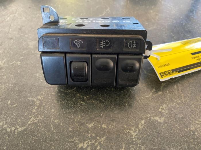 Schakelaar (diversen) van een Mitsubishi Space Runner, Ophalen of Verzenden, 3 maanden garantie, Gebruikt, Mitsubishi