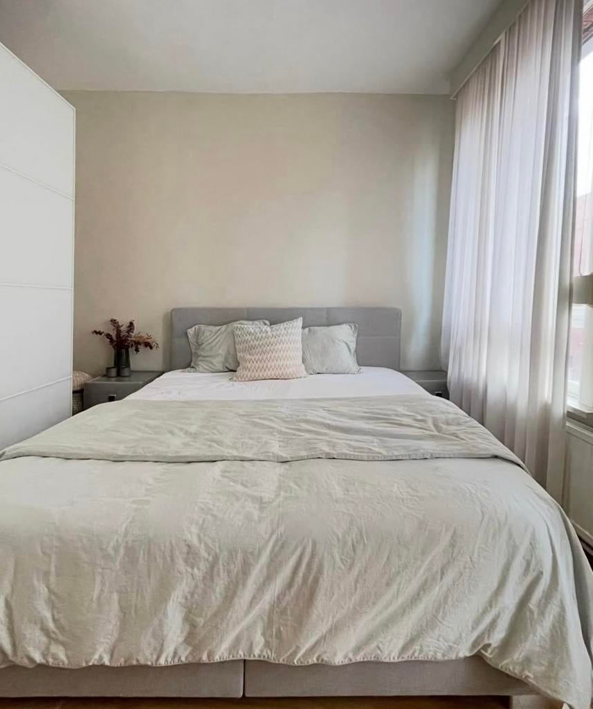 Boxspring met 2 nachttafels, Ophalen, Gebruikt, Overige kleuren, 210 cm