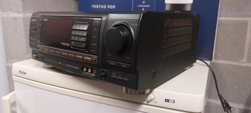 Aiwa tuner versterker  met super BASS, Ophalen, Zo goed als nieuw