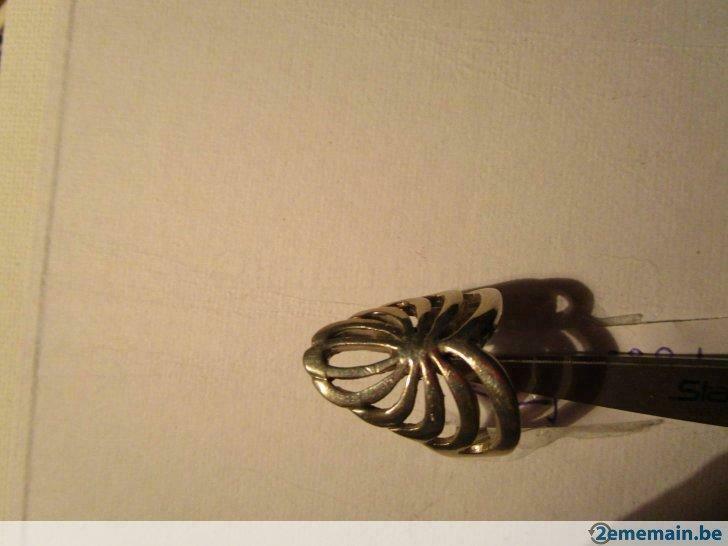 Bague moderne, Neuf