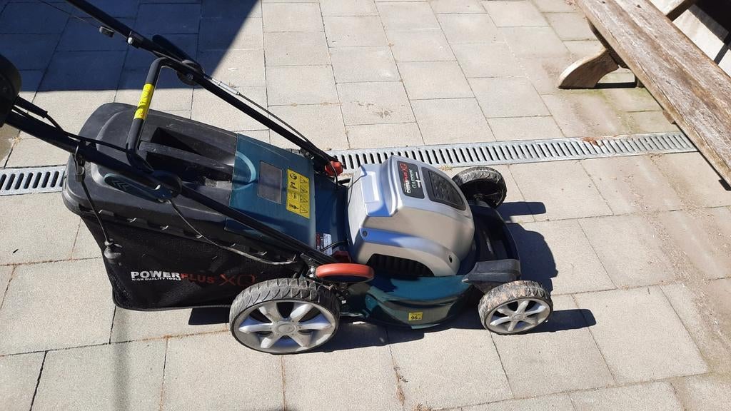 Grasmaaier elektrische powerplus xq 1800., Ophalen, Zo goed als nieuw