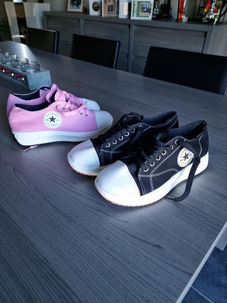 Baskets look Converse, neuves taille 38 (convient à un 37), Enlèvement, Neuf, Sneakers et Baskets