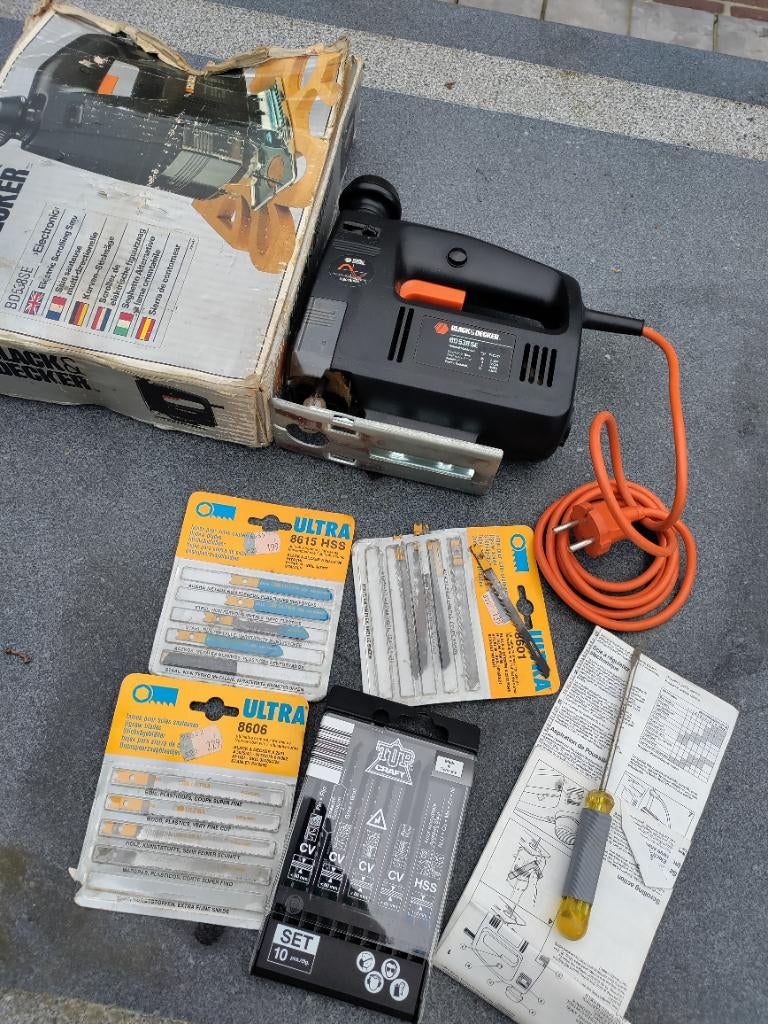 Black en Decker wipzaag, Doe-het-zelf en Bouw, Ophalen