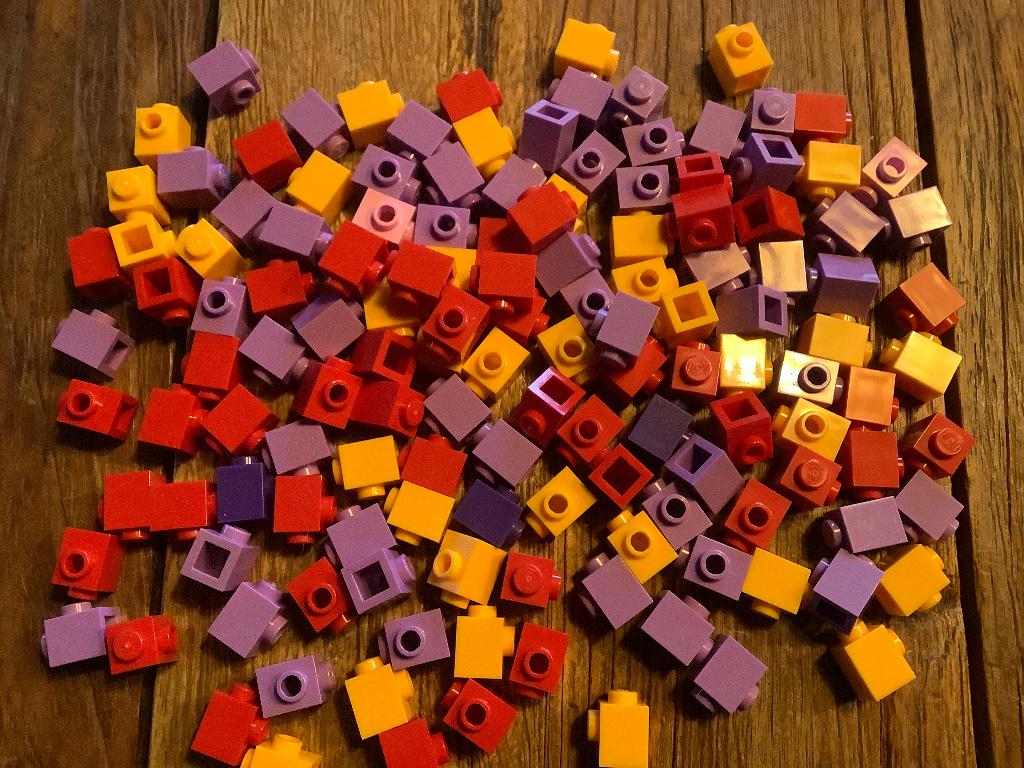 Lego blokjes met 1 stud  felle kleuren 140 st / 146-5, Ophalen of Verzenden, Zo goed als nieuw, Losse stenen, Lego