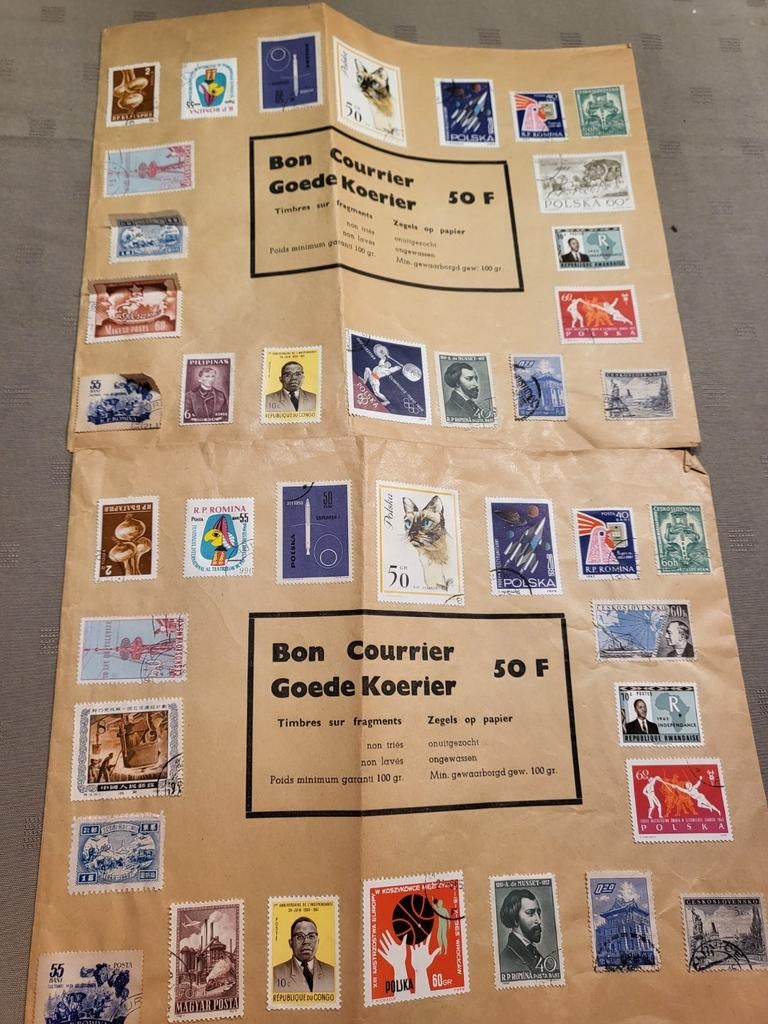 2 omslagen met buitenlandse postzegels, Timbres & Monnaies, Lettres & Enveloppes | Étranger, Enlèvement ou Envoi