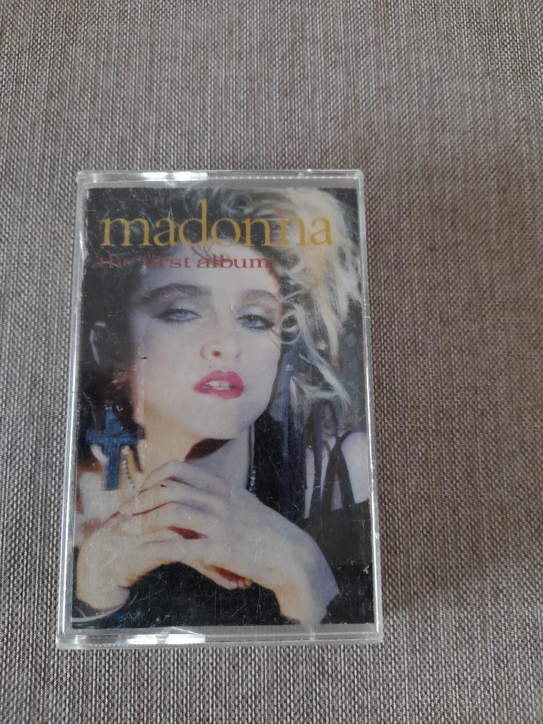 Muziek cassette - Madonna - the first album, Cd's en Dvd's, Cassettebandjes, Ophalen of Verzenden, Gebruikt