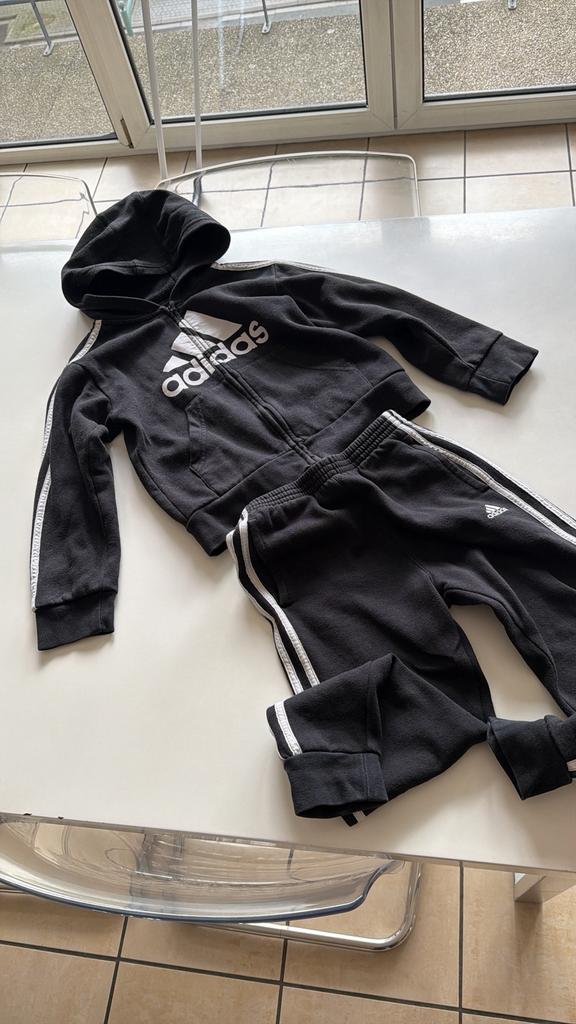 Adidas ensemble training enfant mixte 6 ans, Enlèvement ou Envoi, Comme neuf, Ensemble