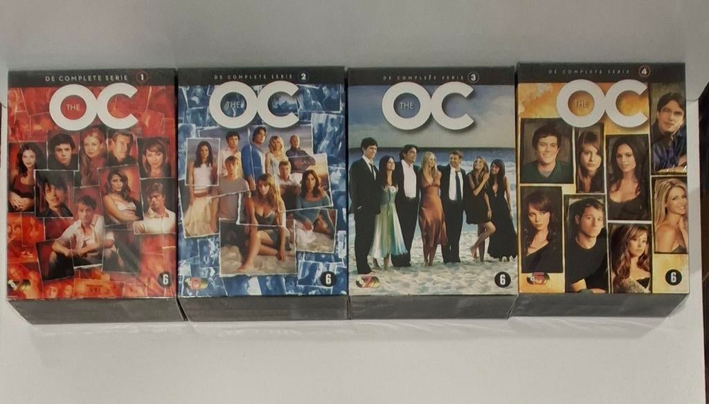 the OC (Orange County) complete serie 1-4, Enlèvement ou Envoi, Coffret