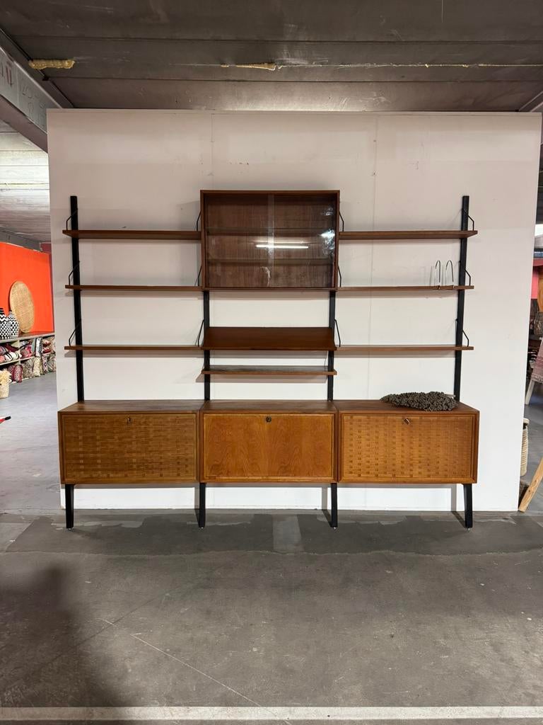 Poul Cadovius by Royal System vintage modulair wandsysteem, Antiek en Kunst, Curiosa en Brocante, Ophalen of Verzenden