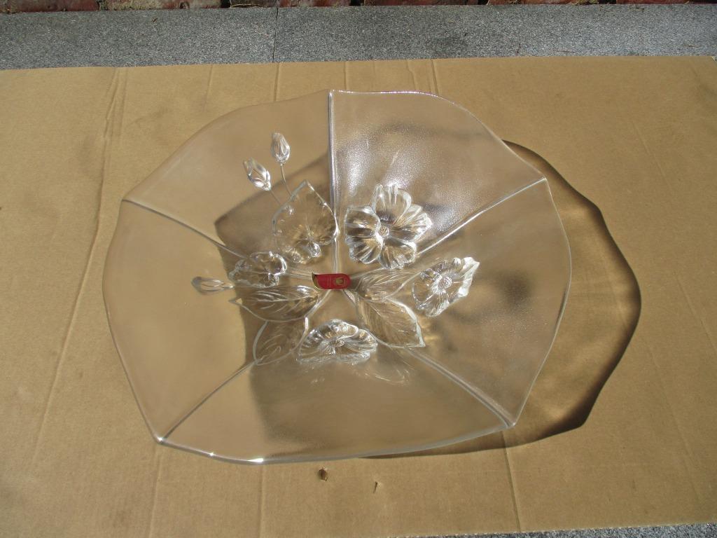 walther glas, zeer mooie fruitschotel van glas met figuur in, Enlèvement ou Envoi, Rond, Comme neuf, Verre