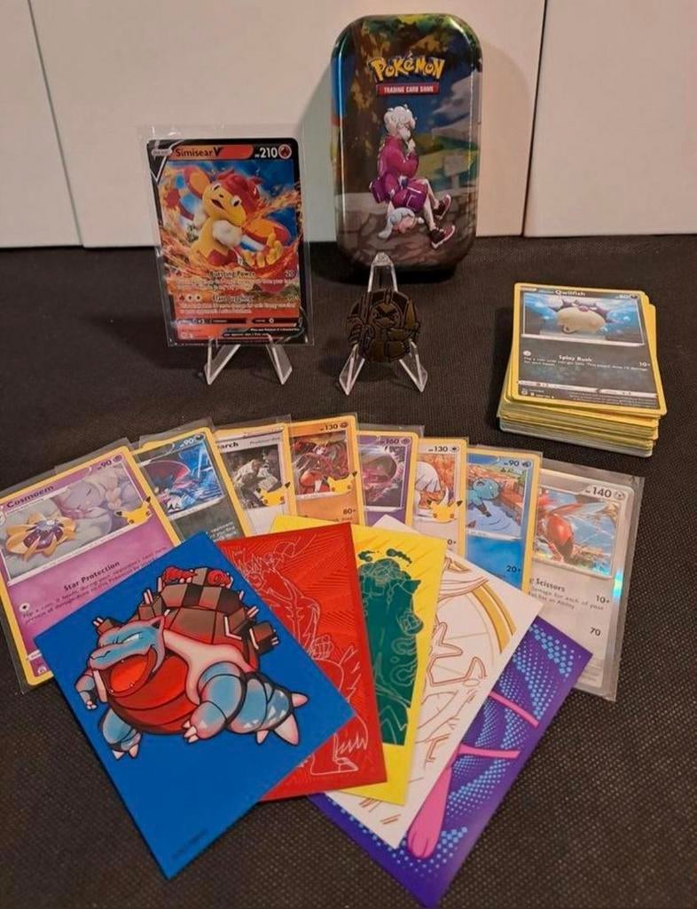 Joli jeu de cartes Pokémon en cadeau ou pour commencer, Enlèvement ou Envoi, Comme neuf