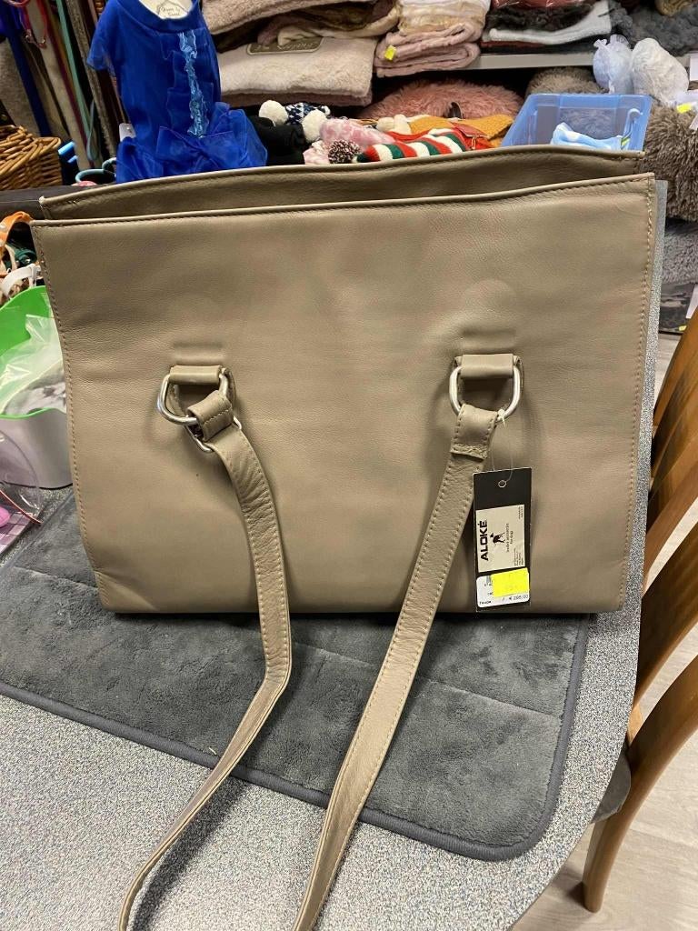 Lederen luxe draagtas van Aloke aan outletprijs., Animaux & Accessoires, Accessoires pour chiens, Neuf, Enlèvement ou Envoi