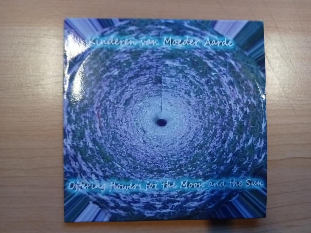 Kinderen van moeder aarde, Ophalen of Verzenden, Zo goed als nieuw