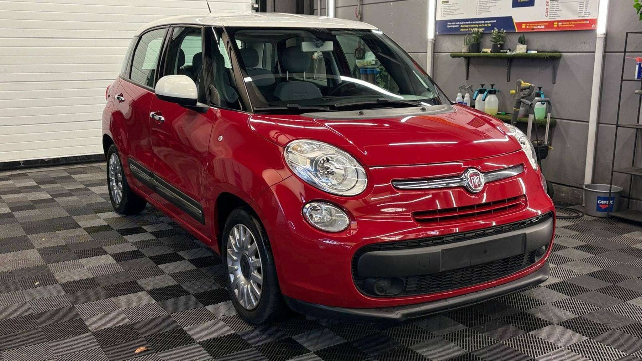 Fiat 500L 1.3d BJ. 2017 139.277km GEKEURD Euro 6, Autos, Fiat, Rouge, Achat, Entreprise, Noir