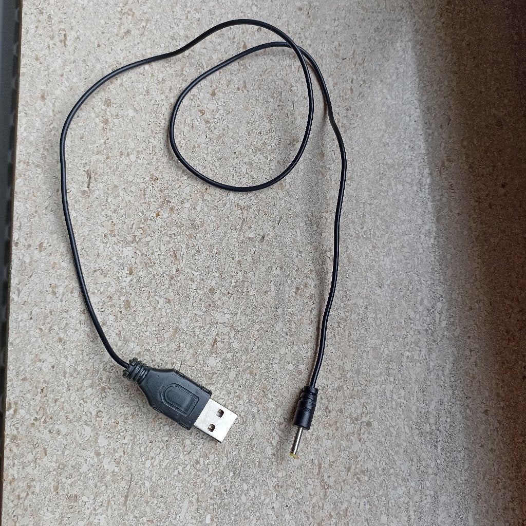 Câble chargeur appareils photo, depuis USB vers fiche 2mm, Enlèvement ou Envoi, Comme neuf
