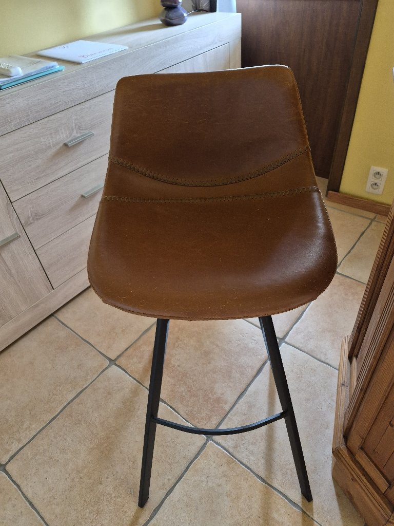 tabouret de bar Dutchbone Franky cognac, Ophalen, 60 tot 90 cm, Zo goed als nieuw, 1 kruk