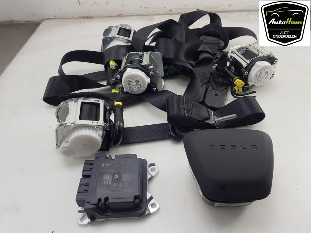 AIRBAG SET + COMPUTER Tesla Model S (01-2012/02-2016), Dhr. J. Ham, Gebruikt, Overige automerken, Administratie@autoham.nl