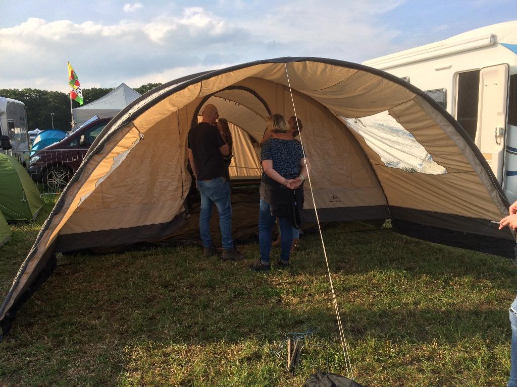 Tunneltent 6persoons, Caravans en Kamperen, Tenten, Ophalen, Gebruikt, Meer dan 6