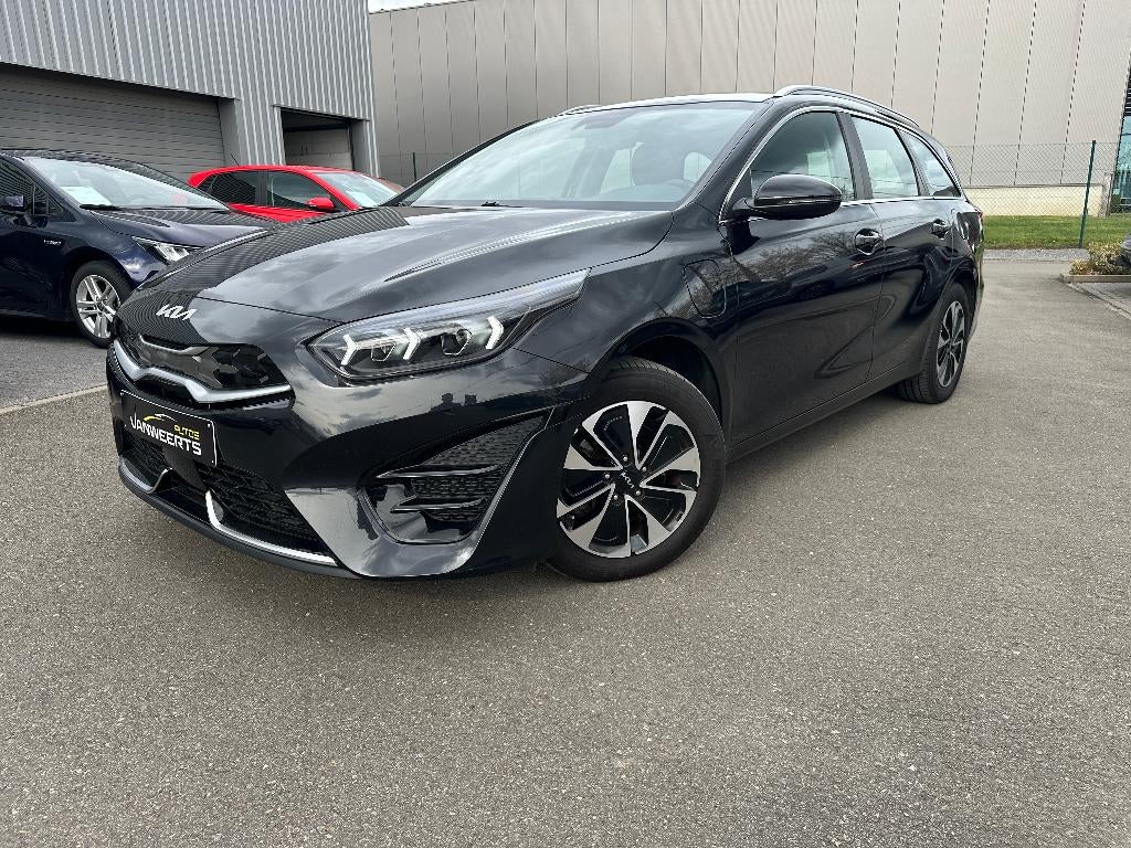 Kia Ceed SW 1.6 benz. +elektr. plug-in hybr, CARPLAY/ CAMERA, Autos, Kia, Achat, Euro 6, Entreprise, Entretenue par le concessionnaire