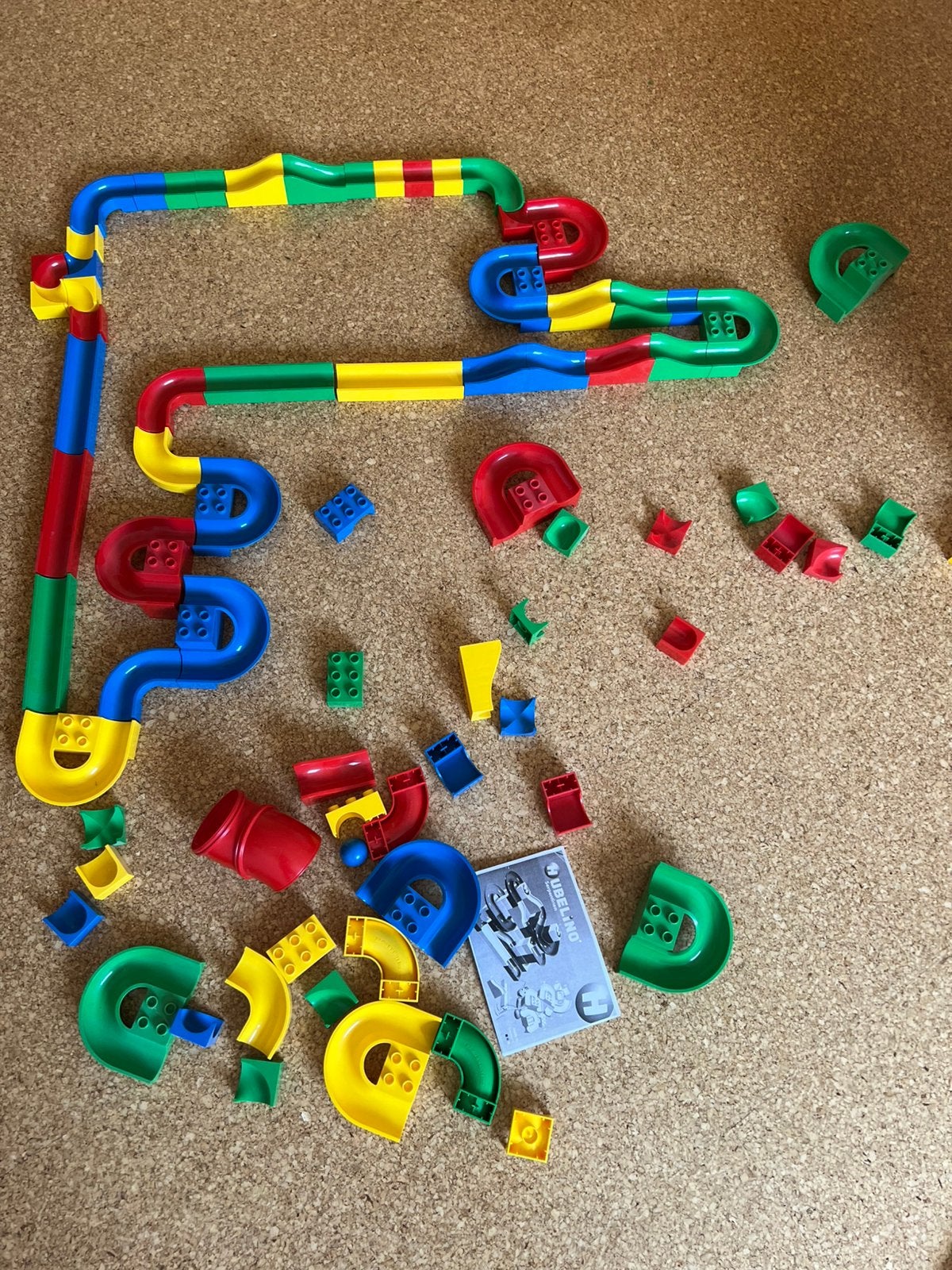 Hubbelino knikkerbaan duplo, Kinderen en Baby's, Ophalen of Verzenden, Zo goed als nieuw