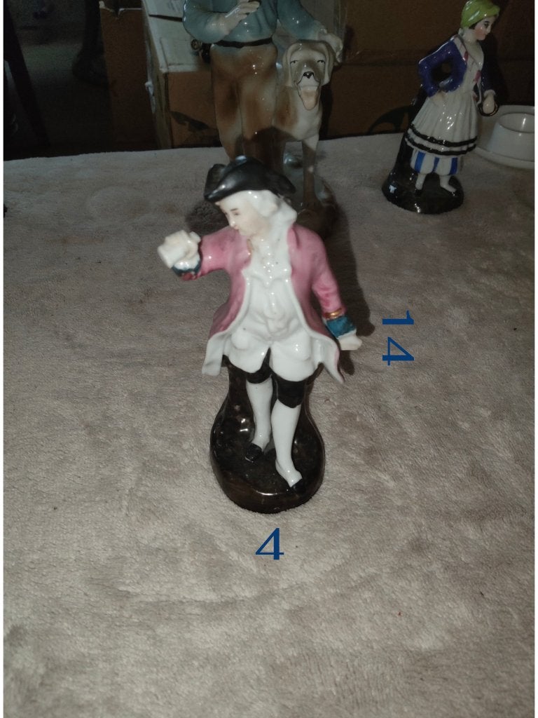 Ancienne petite figurine porcelaine gentilhomme Marquis, Enlèvement ou Envoi