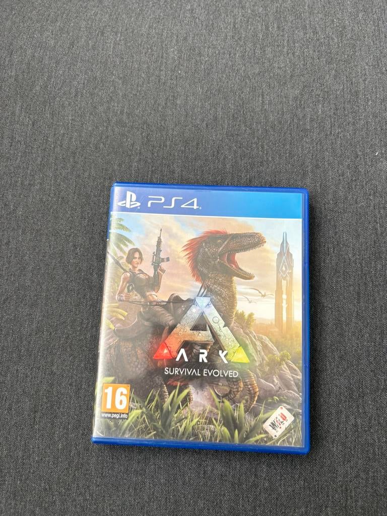 ARK: Survival Evolved voor PlayStation 4 (disc versie)., Aventure et Action, Comme neuf, À partir de 16 ans, 3 joueurs ou plus