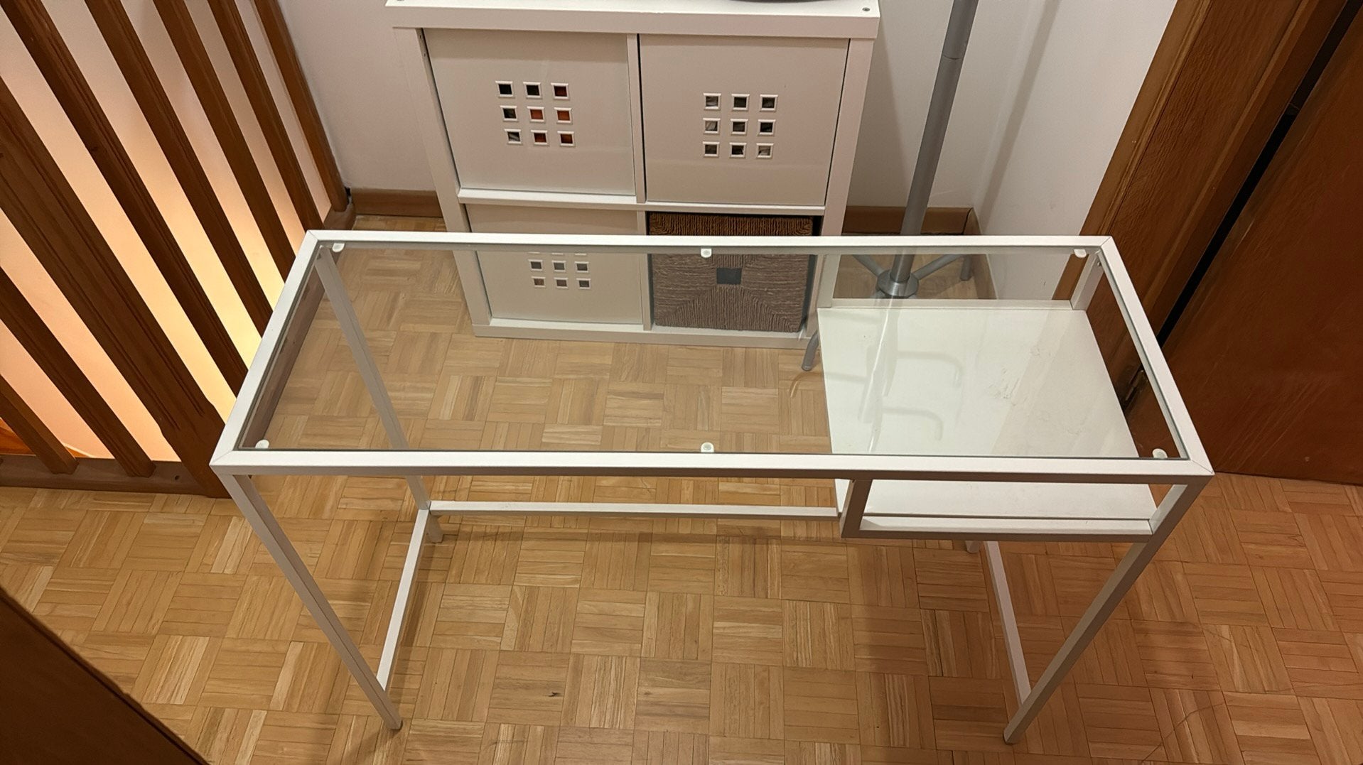 Table ordinateur Ikea VITTSJÖ, Enlèvement, Utilisé, IKEA