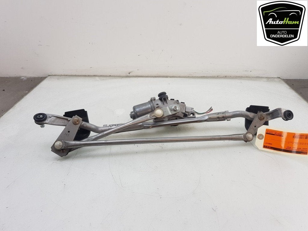 MOTEUR + TRINGLERIE ESSUIE GLACE AVANT Swift (ZC / ZD), Suzuki-Allee 7
64625  Bensheim, DE, Suzuki Deutschland GmbH, Kontakt@suzuki.de