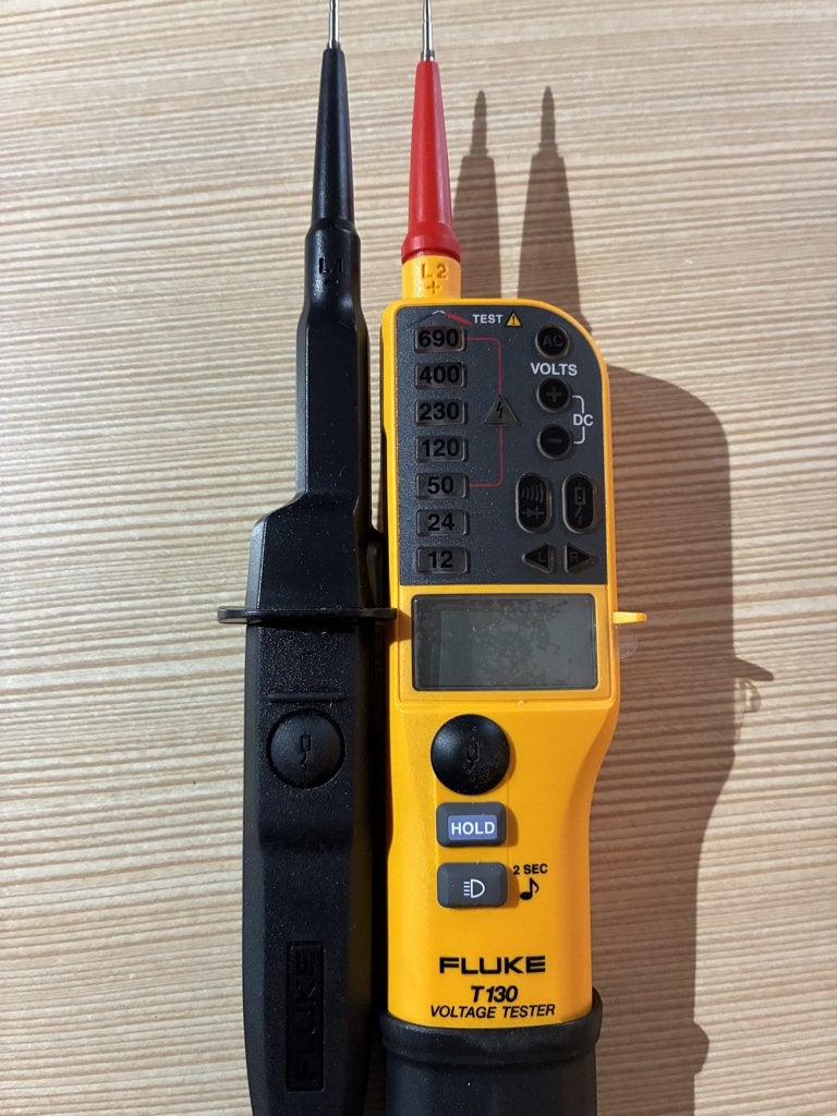 fluke T 130/ fluke 323, Enlèvement, Neuf, Multimètre