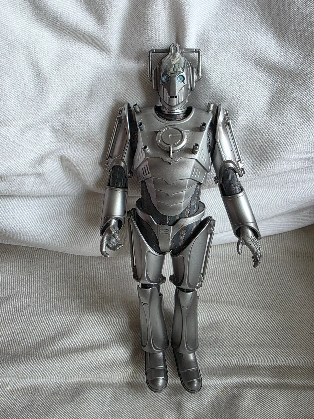 Doctor who Cyberman doctor figuur 26 cm. Getekend uit de c
