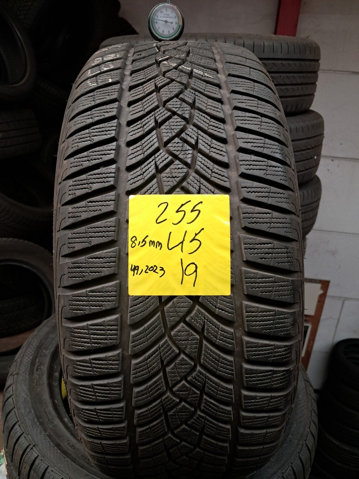 2554519 255/45/19 255/45r19 winter demo, Ophalen
