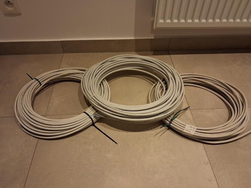 AT&T internet kabels cat6A, Computers en Software, Pc- en Netwerkkabels, Ophalen of Verzenden