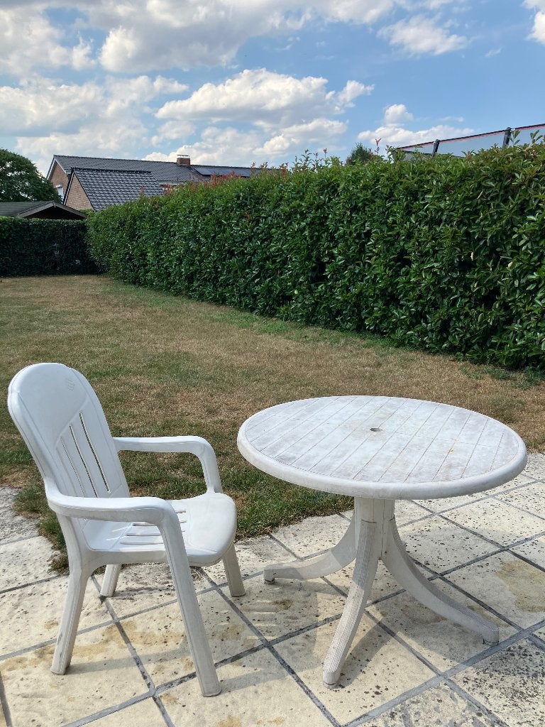 Gratis tuintafel en stoel, Tuin en Terras, Ophalen, Gebruikt, Rond, Plastic