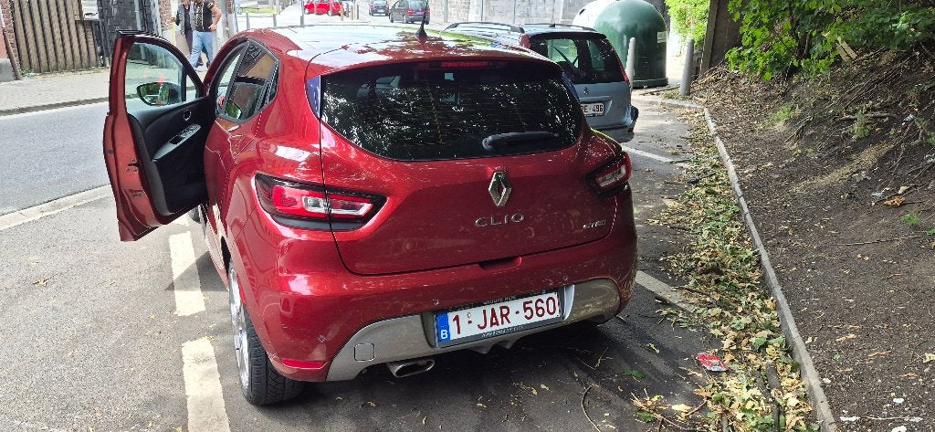 clio4 0.9 tce turbo GT line, Autos, Rouge, Cuir et Alcantara, Achat, Euro 6