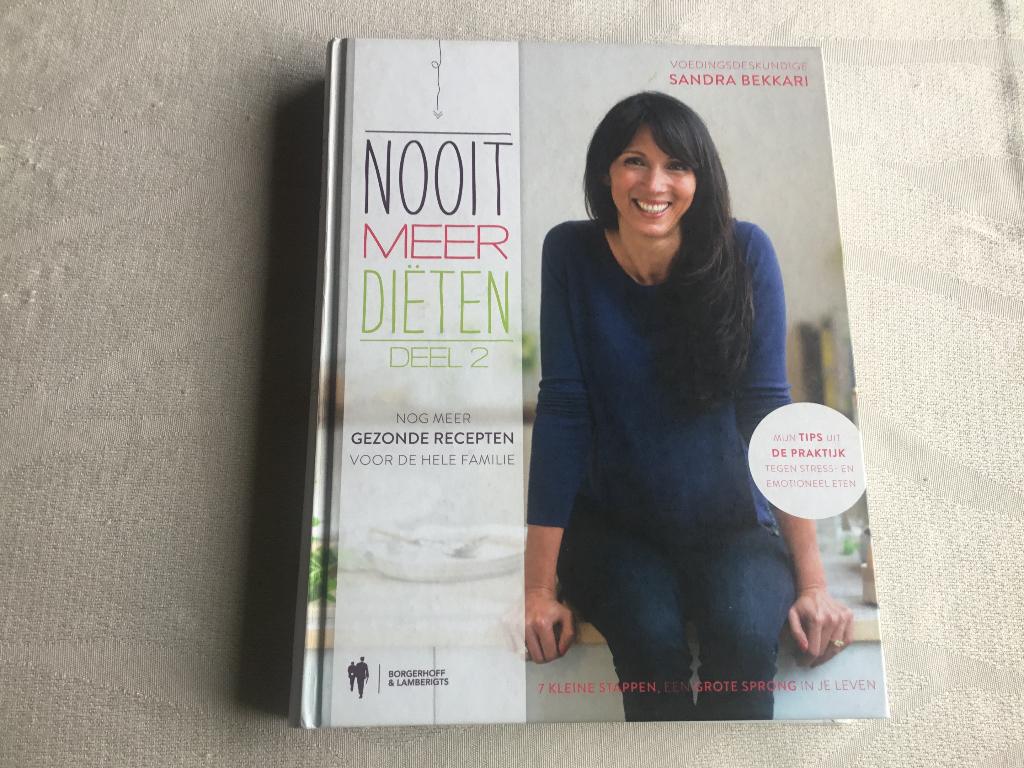 Kookboek Sandra Bekkari, Boeken, Kookboeken, Ophalen of Verzenden, Zo goed als nieuw, Sandra Bekkari, Gezond koken
